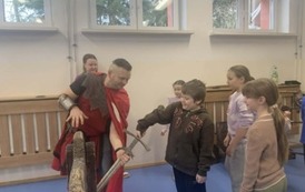 efcab258-f766-4b38-8875-dfc50bdb4963