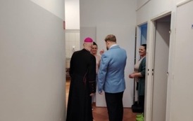 8c40ddf9-932d-4262-9260-b5f94d370fb7