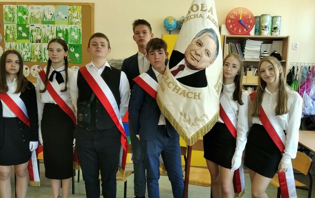 Zdjęcie do Gminne obchody Dnia Flagi RP i 233. rocznicy uchwalenia Konstytucji 3 Maja