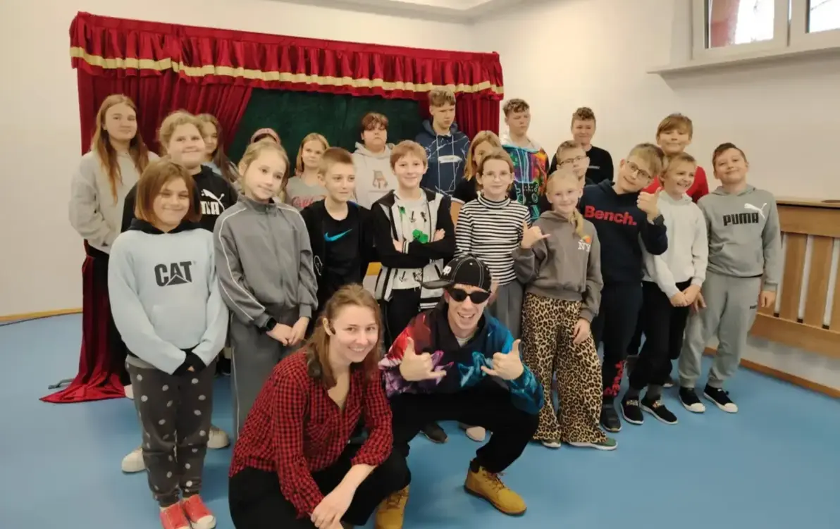 Zdjęcie do "Pozorna gra" - spektakl profilaktyczny