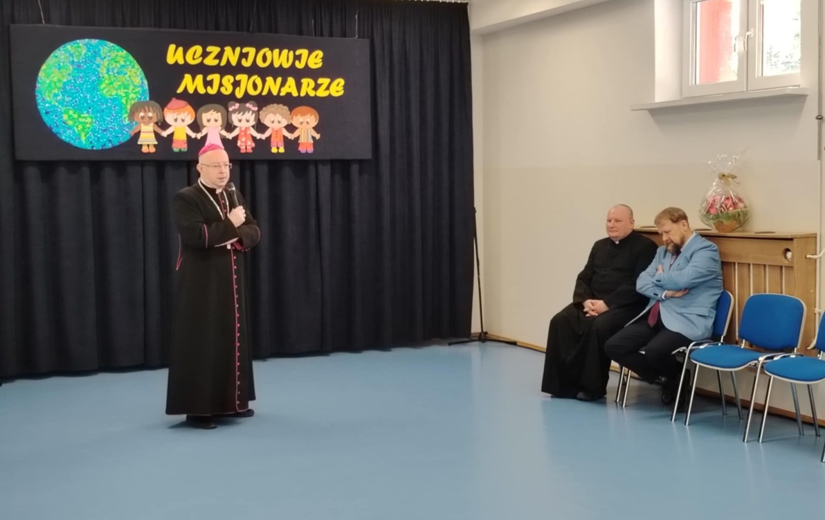 Zdjęcie do Spotkanie z Księdzem Biskupem Dariuszem Zalewskim