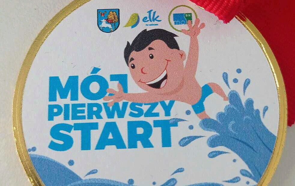 Zdjęcie do Sukces naszego ucznia na zawodach pływackich "M&oacute;j pierwszy start"